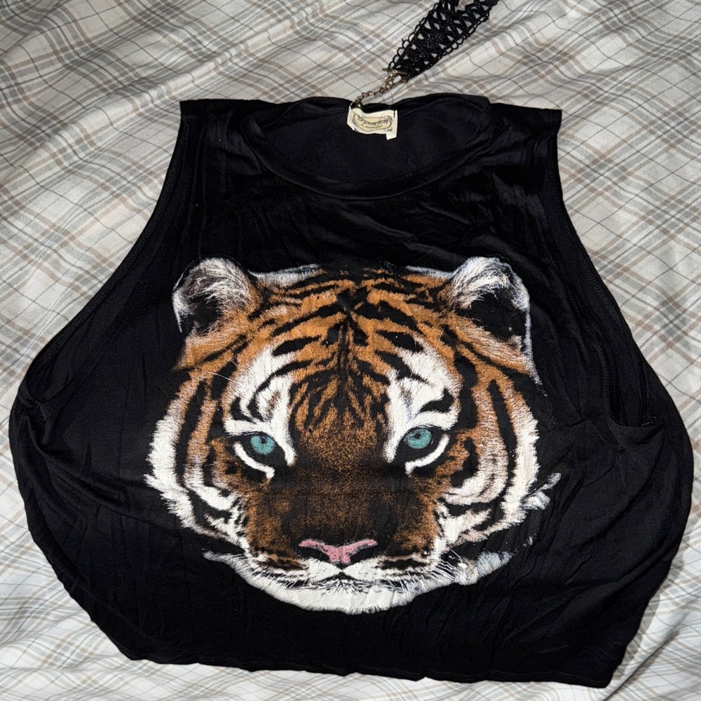 Black Tiger Graphic Muscle Tee